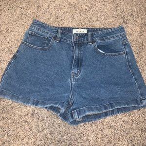 Pacsun mom styled shorts